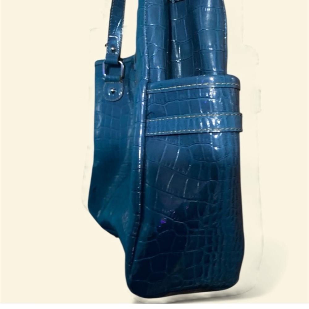 Liz Claiborne Croc-Embossed Blue Tote - Picture 8 of 8